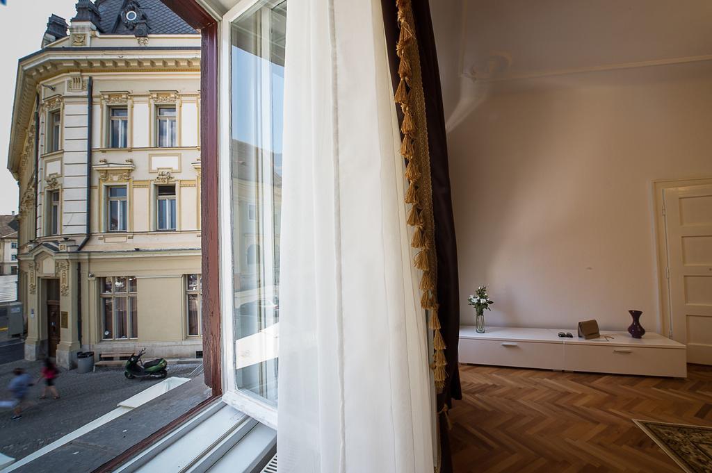 Apartament Piata Mica Сібіу Номер фото